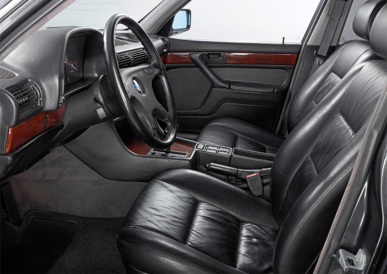 BMW 750 iL of Kolaha Collection Vintage Cars