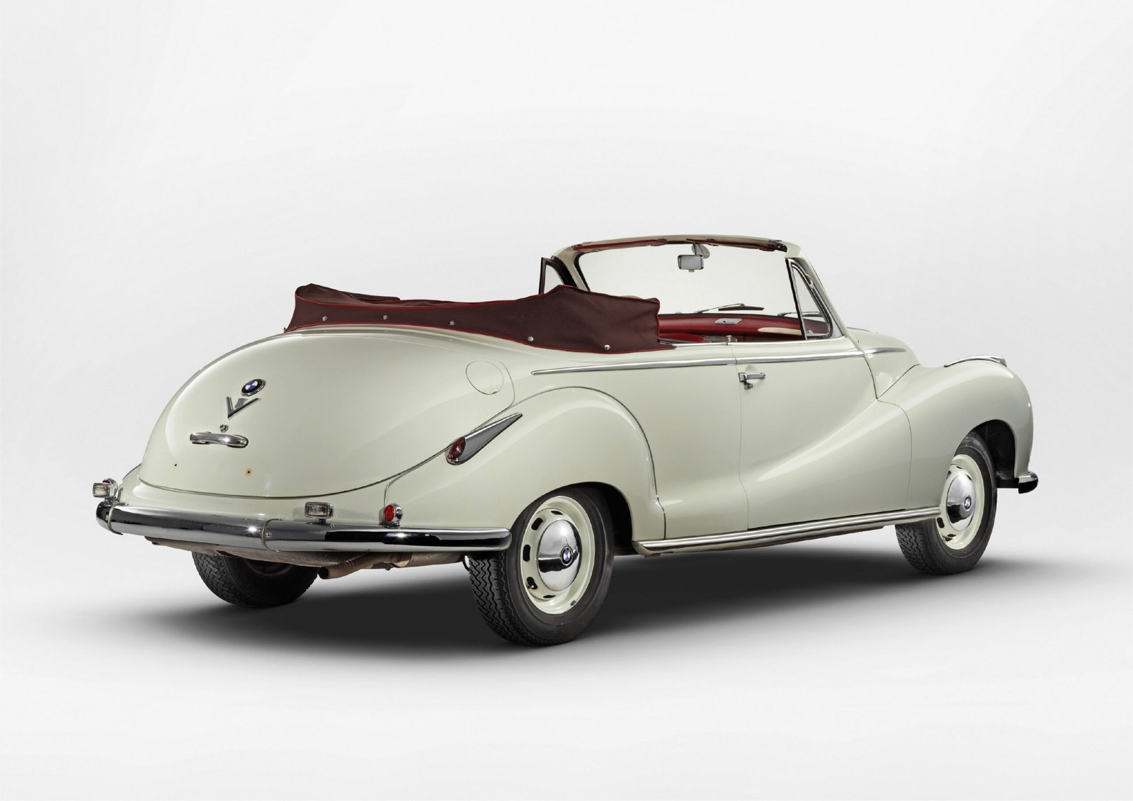 BMW 502 V8 Cabriolet of Kolaha Collection Vintage Cars