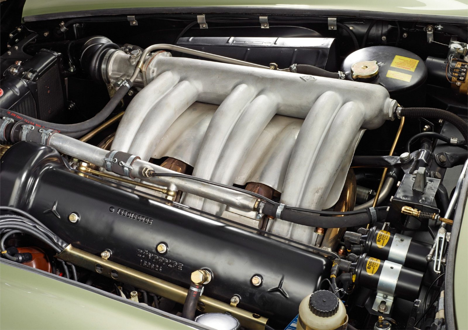 Mercedes-Benz 300 SL Roadster of Kolaha Collection Vintage Cars