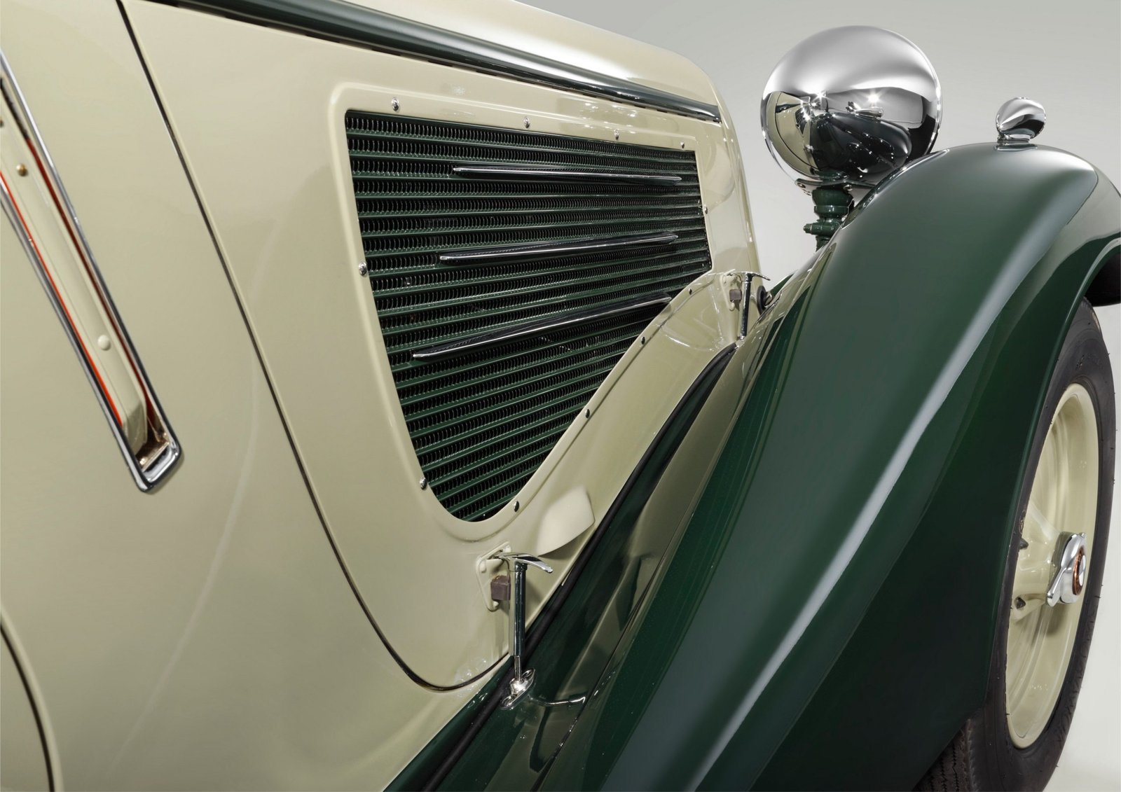 BMW 319/1 of Kolaha Collection Vintage Cars