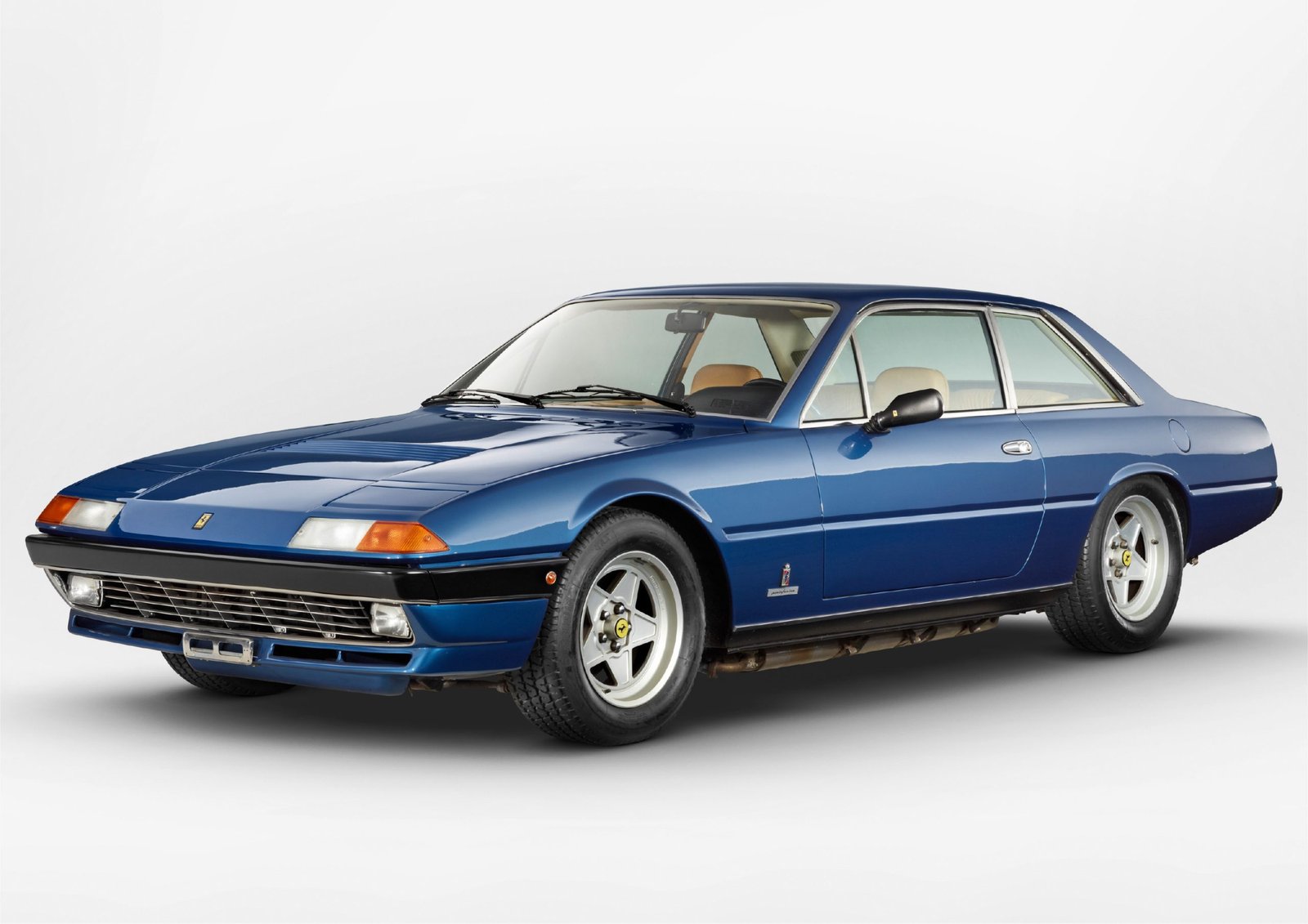 Ferrari 400 i of Kolaha Collection Vintage Cars