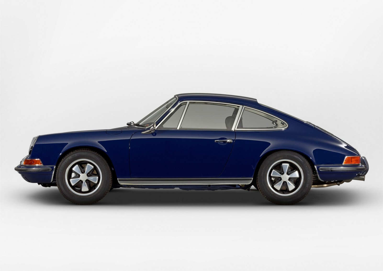 Porsche 911 S of Kolaha Collection Vintage Cars