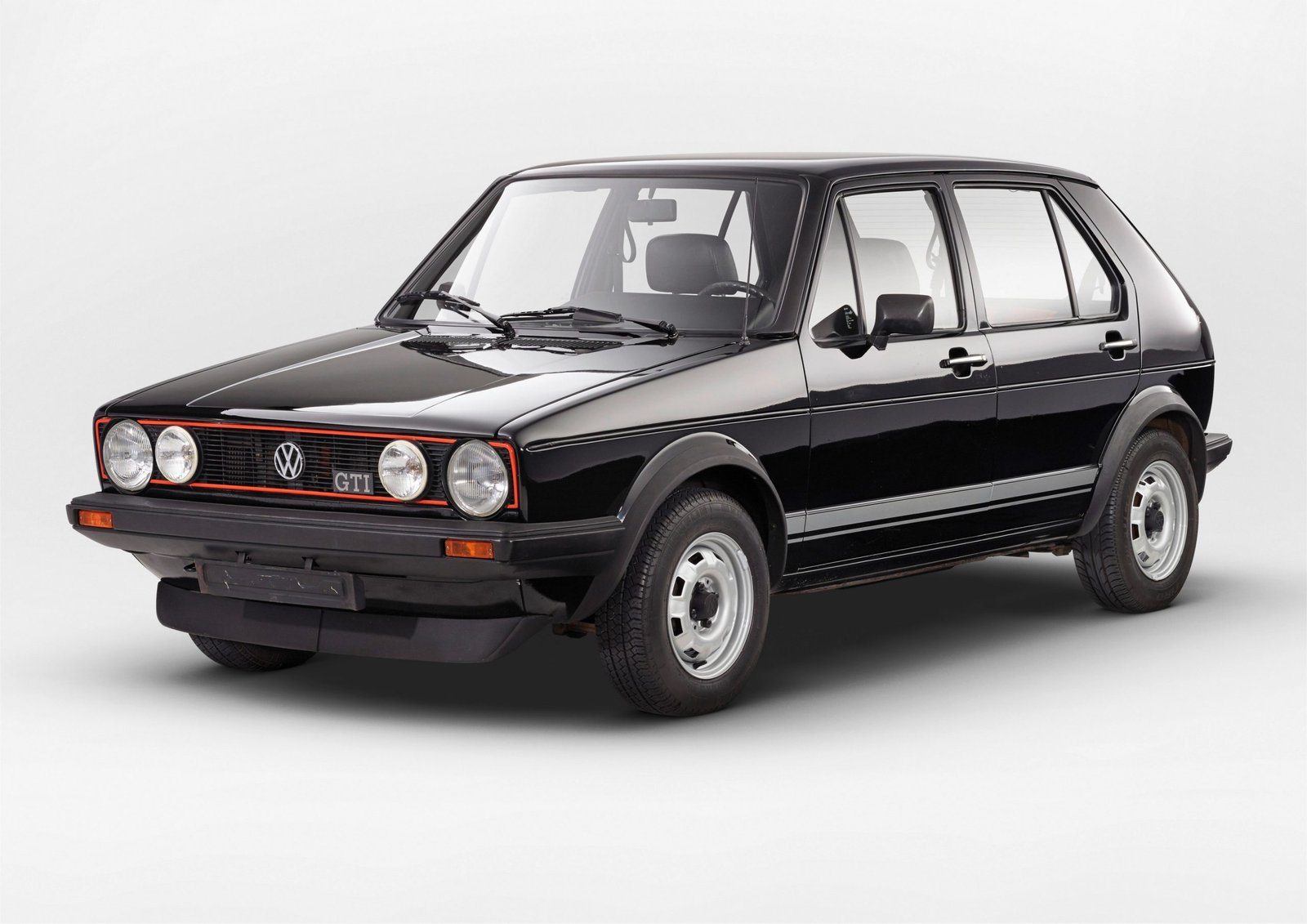 VW Golf I GTI 1.8 of Kolaha Collection Vintage Cars