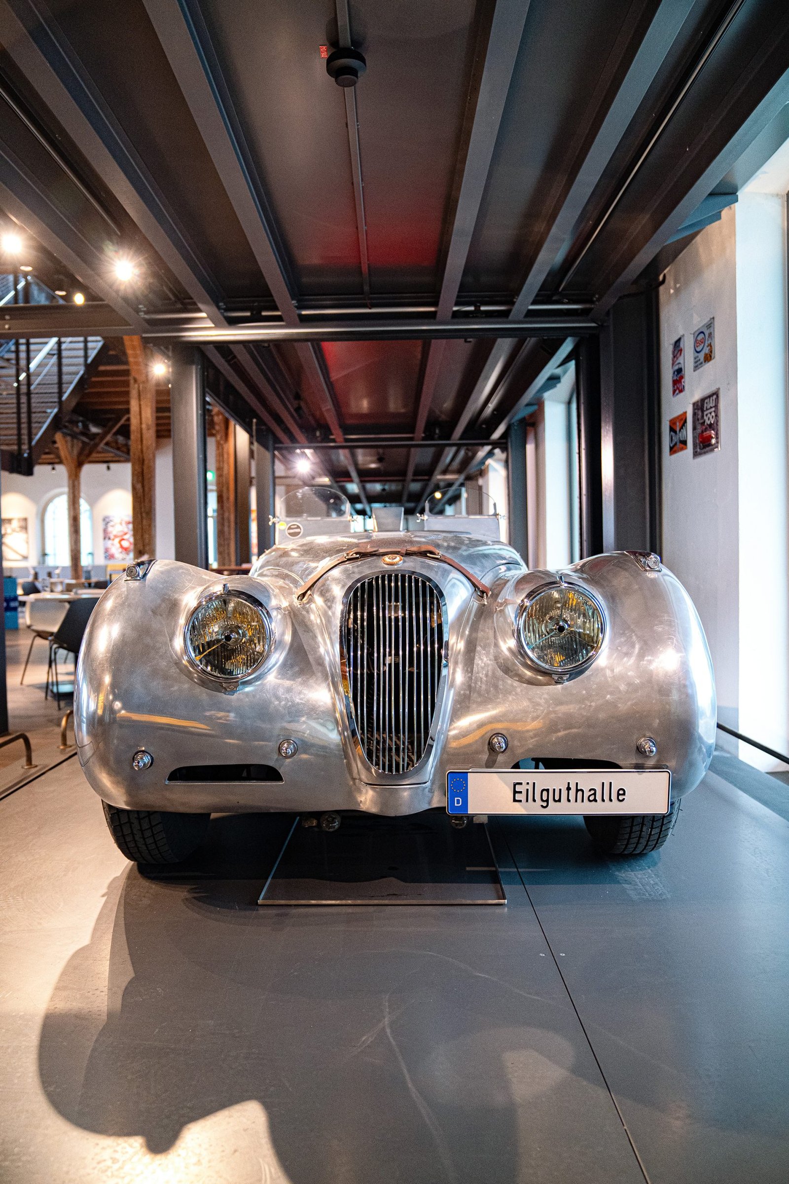 Jaguar XK 120 OTS Alloy of Kolaha Collection Vintage Cars